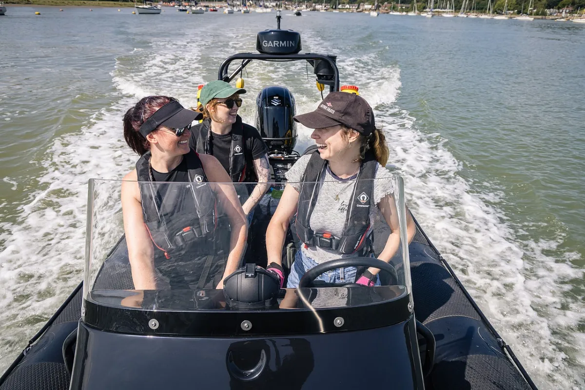 Powerboat training on the water
